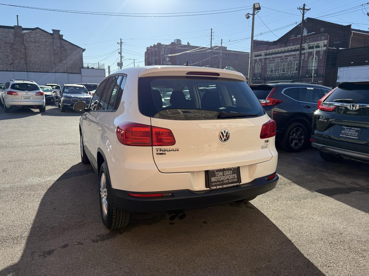 Volkswagen Tiguan photo 4
