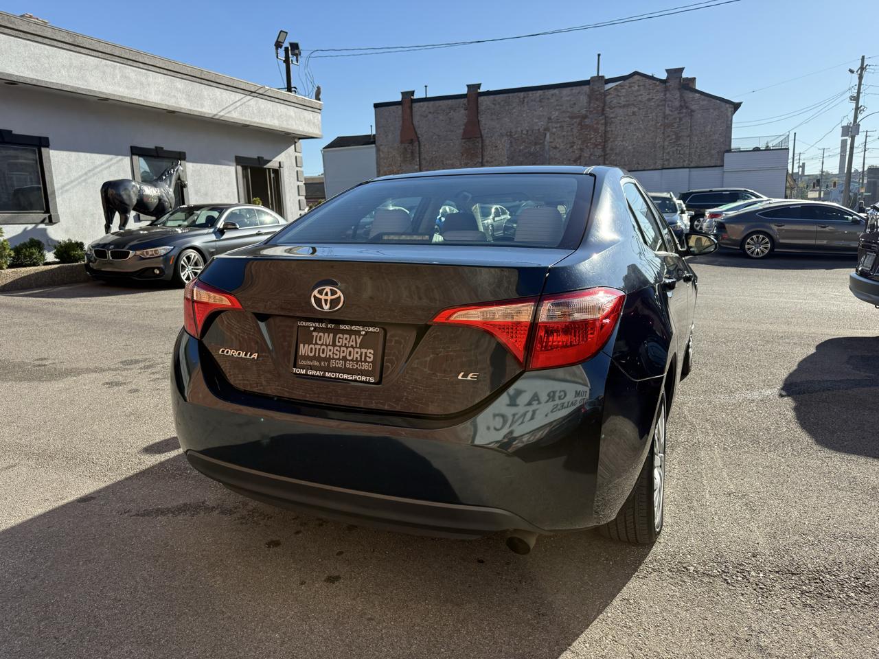 Toyota Corolla photo 3