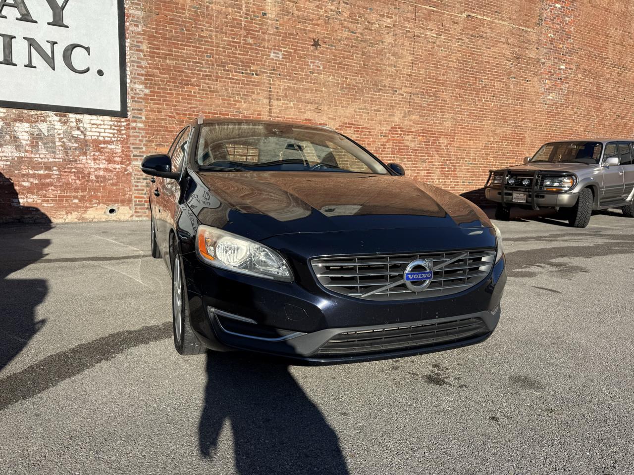 Volvo V60 photo 2