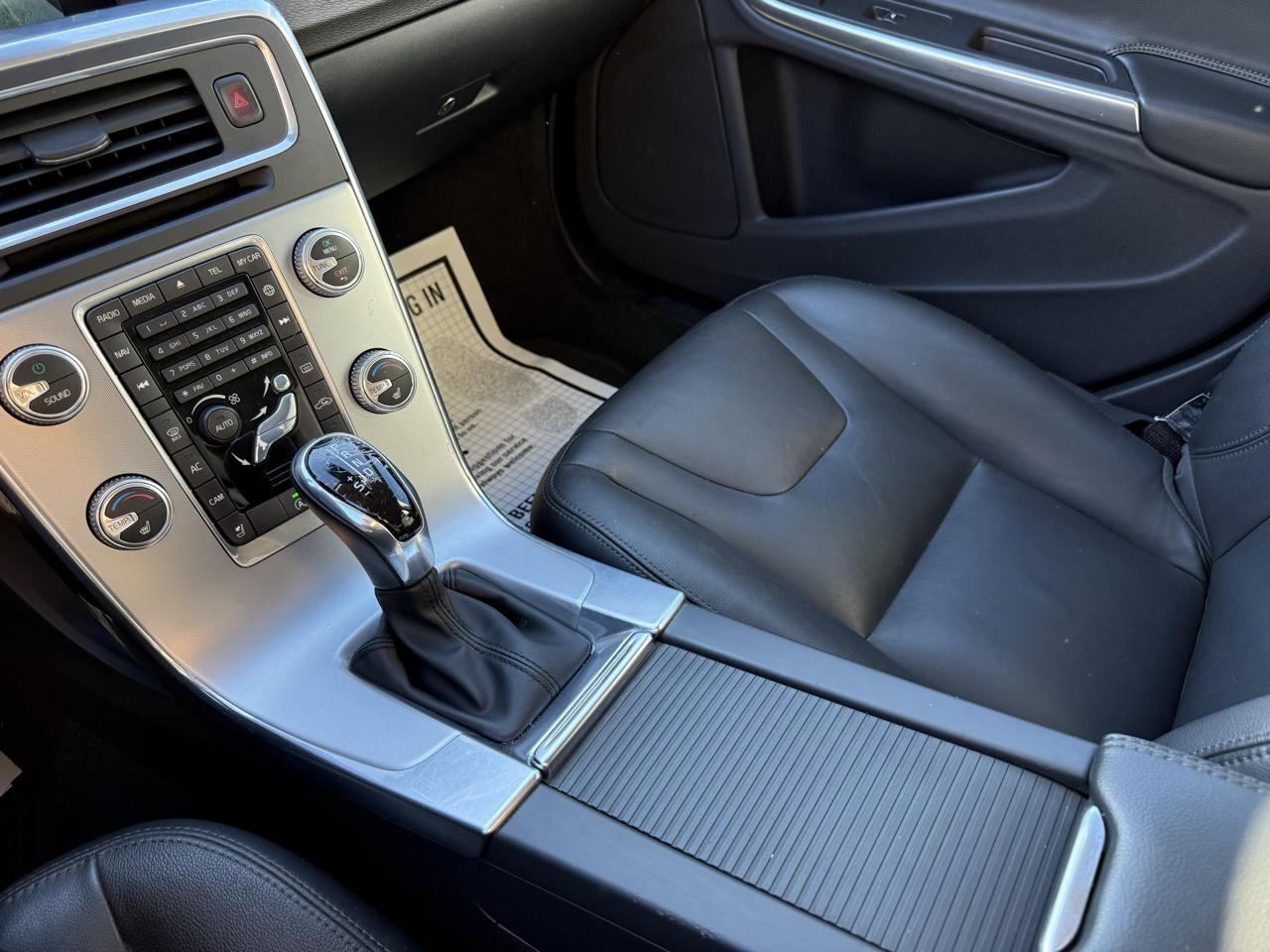 Volvo V60 photo 13