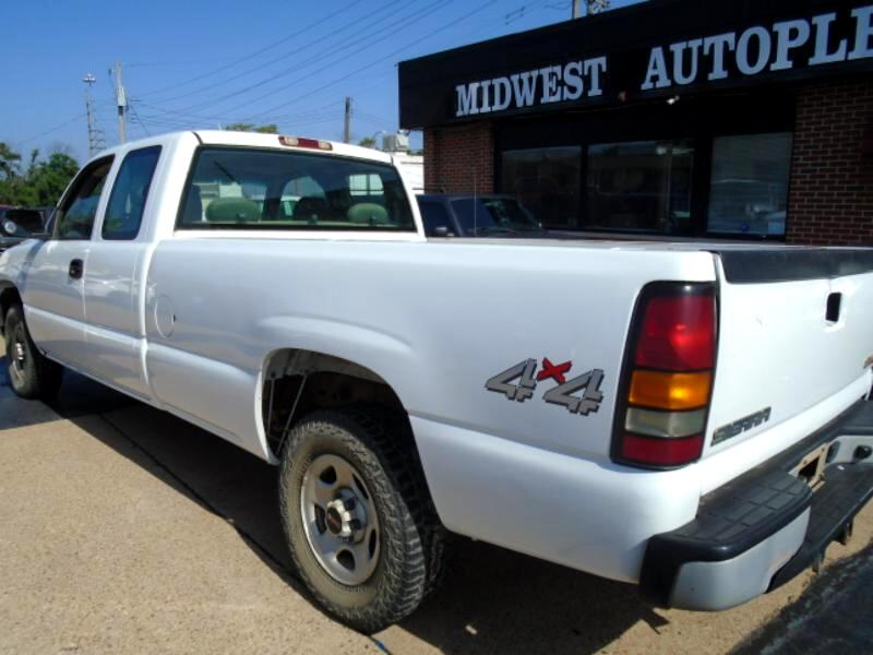 2004 Gmc Sierra 1500 SL photo 3