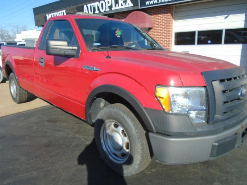 Ford F-150 XL 8-ft. Bed 2WD 2011
