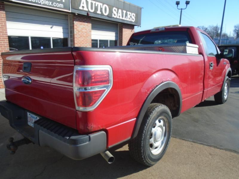 Ford F-150 XL 8-ft. Bed 2WD 2011