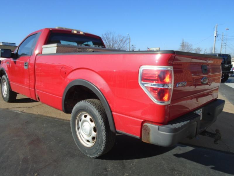 Ford F-150 XL 8-ft. Bed 2WD 2011