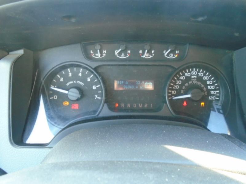 Ford F-150 XL 8-ft. Bed 2WD 2011