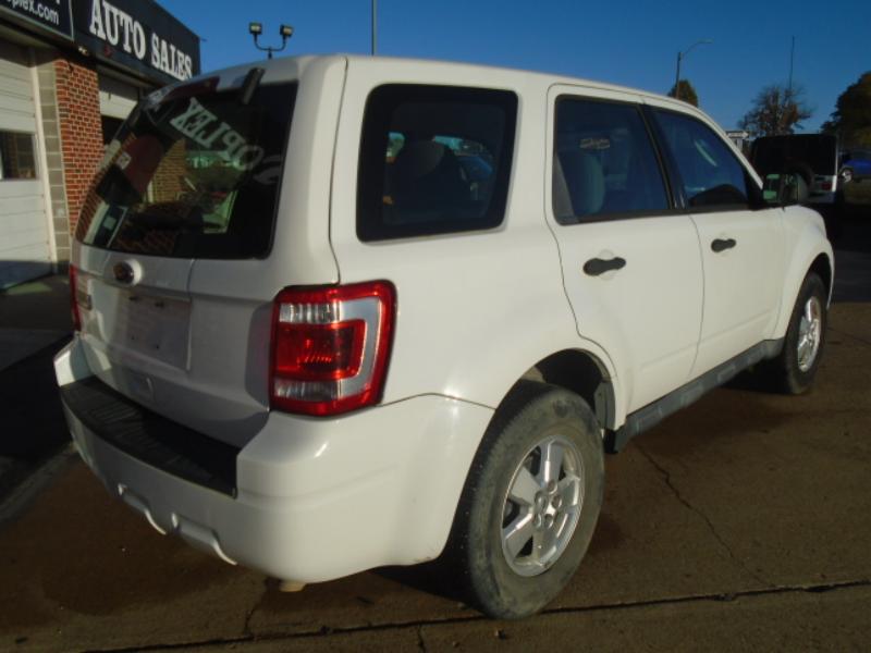 2012 Ford Escape XLS photo 2