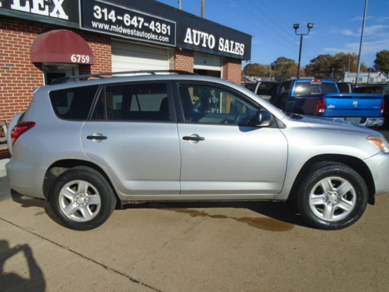 Toyota RAV4 2WD 4dr 4-cyl (Natl) 2010