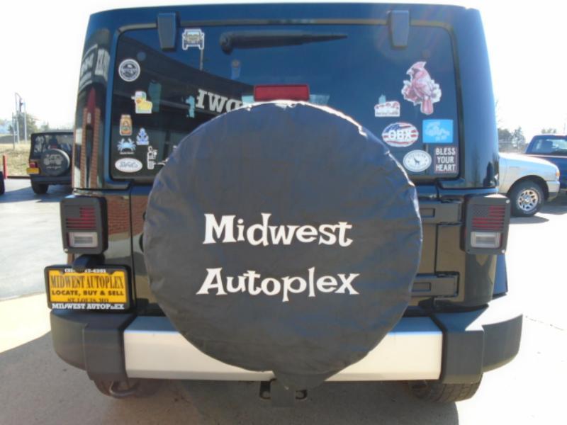 Jeep Wrangler Sahara 2D SUV 4WD 2014