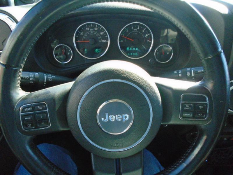 Jeep Wrangler Sahara 2D SUV 4WD 2014