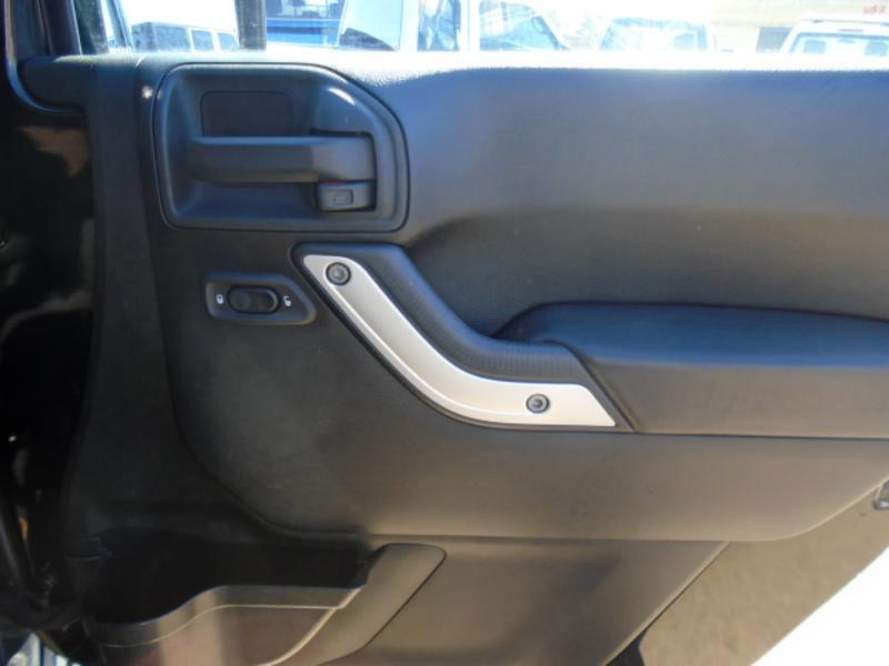 Jeep Wrangler Sahara 2D SUV 4WD 2014