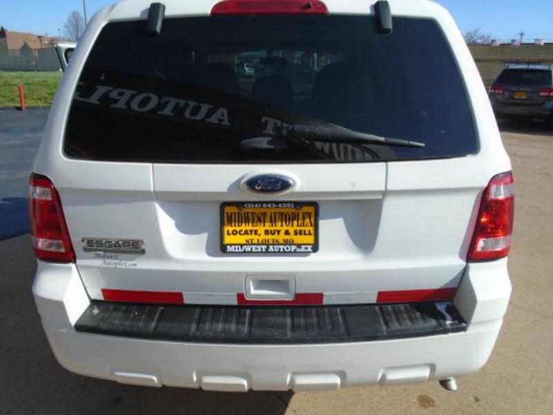Ford Escape XLS 4WD 2012