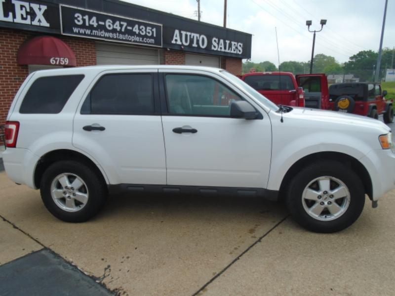 Ford Escape XLS 4WD AT 2012