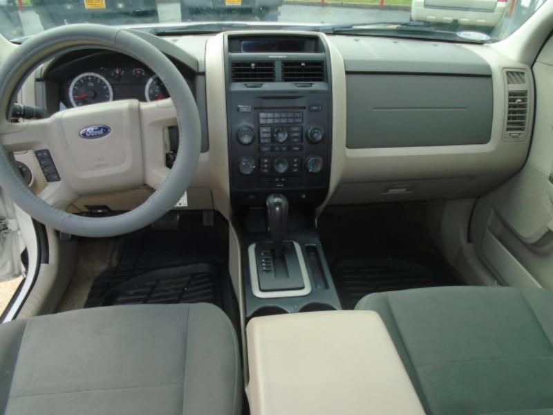 Ford Escape XLS 4WD AT 2012