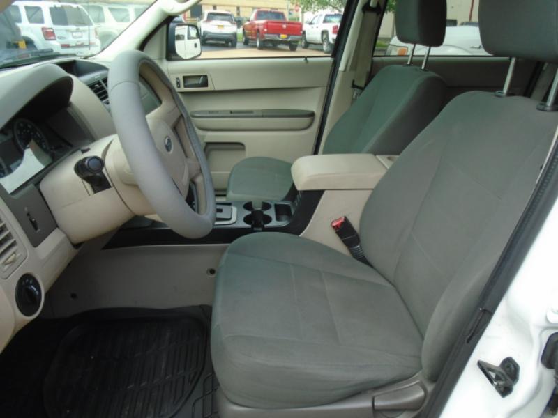 Ford Escape XLS 4WD AT 2012