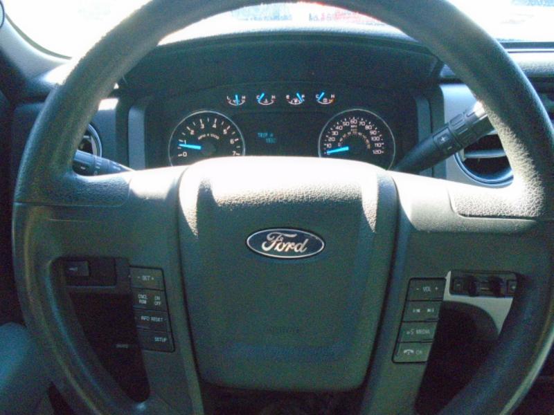 Ford F-150 4WD SuperCrew 157" XLT w/HD Payload Pkg 2014
