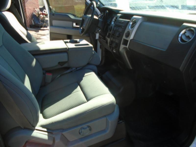 Ford F-150 4WD SuperCrew 157" XLT w/HD Payload Pkg 2014