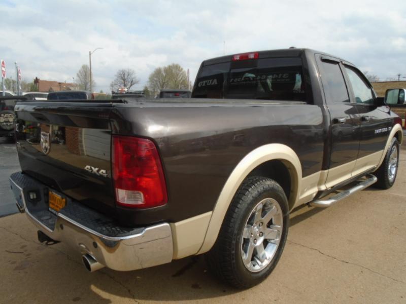 RAM 1500 Laramie Quad Cab 4WD 2011