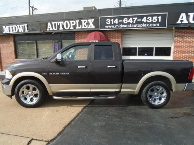 RAM 1500 Laramie Quad Cab 4WD 2011