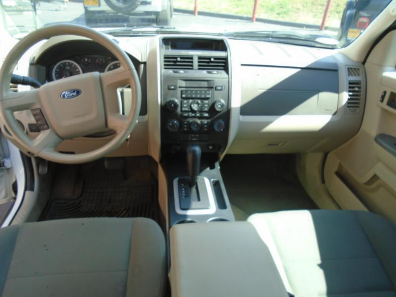Ford Escape XLS 4WD AT 2012