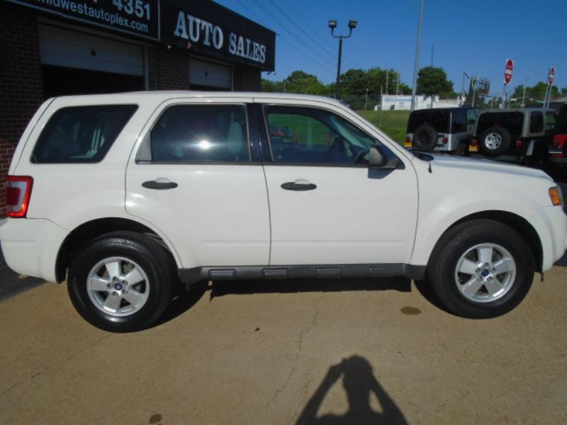 Ford Escape XLS 4WD AT 2012