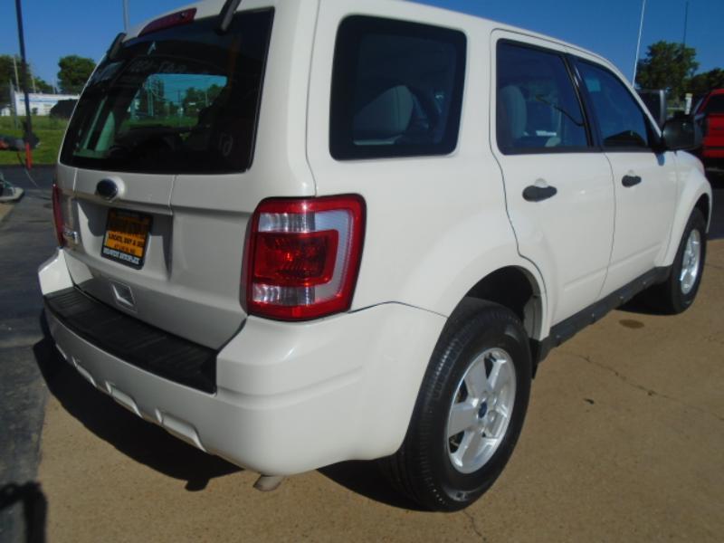 Ford Escape XLS 4WD AT 2012