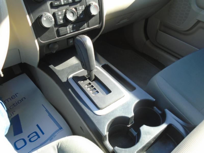 Ford Escape XLS 4WD AT 2012