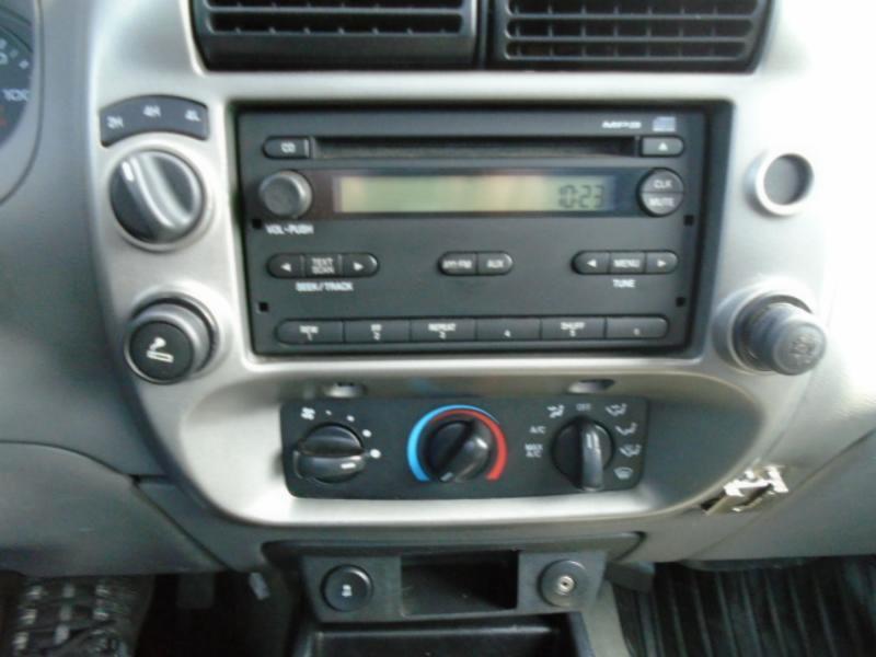 Ford Ranger XLT SuperCab 4-Door 4WD 2011