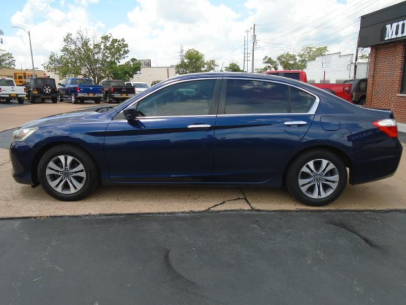 Honda Accord LX sedan 2014