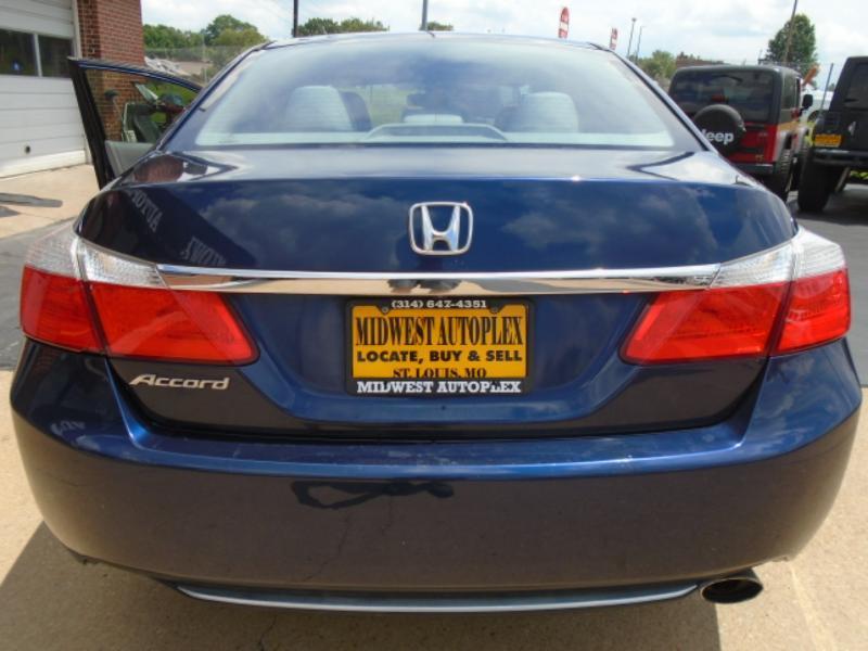 Honda Accord LX sedan 2014