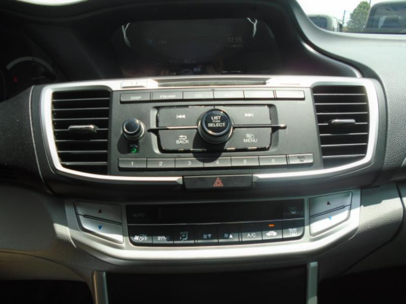 Honda Accord LX sedan 2014