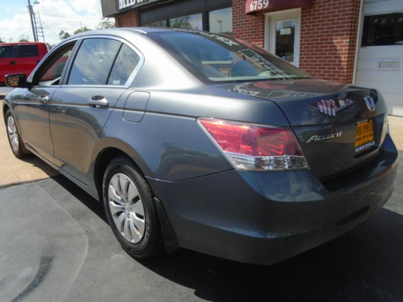 Honda Accord LX sedan AT 2009