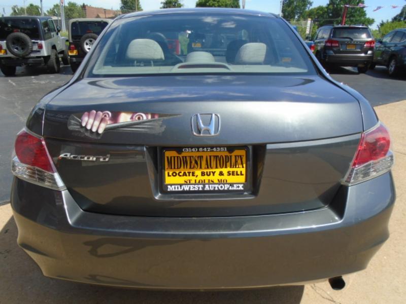 Honda Accord LX sedan AT 2009