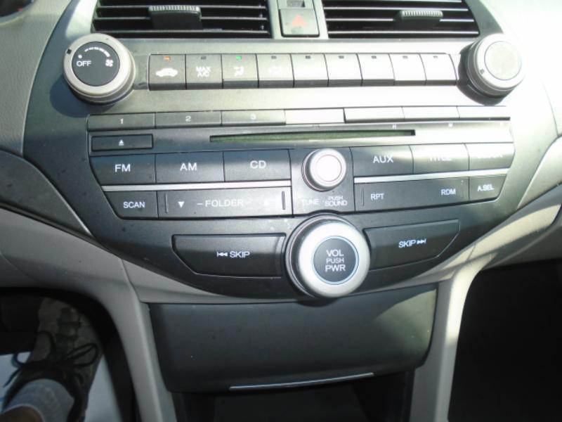 Honda Accord LX sedan AT 2009