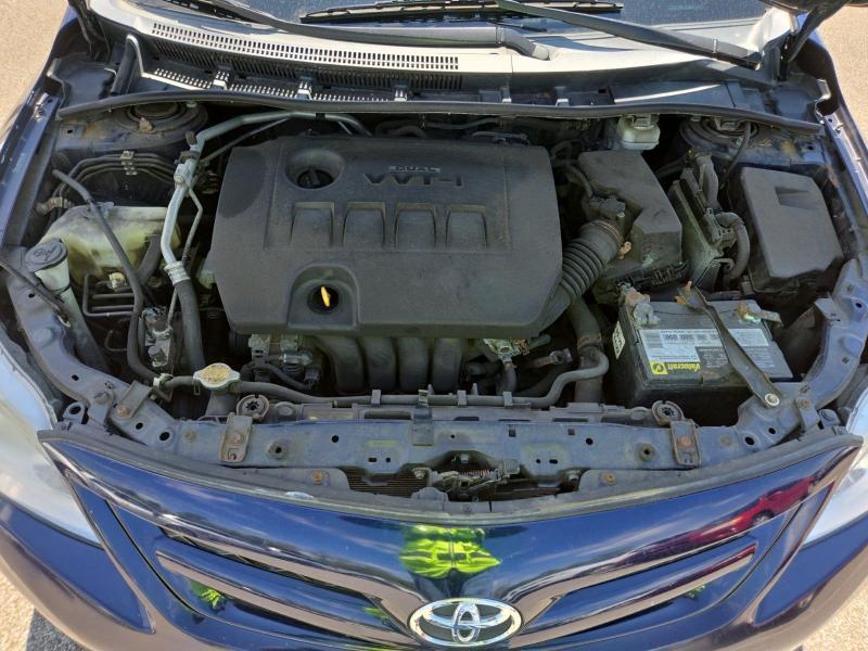 Toyota Corolla LE 4-Speed AT 2011