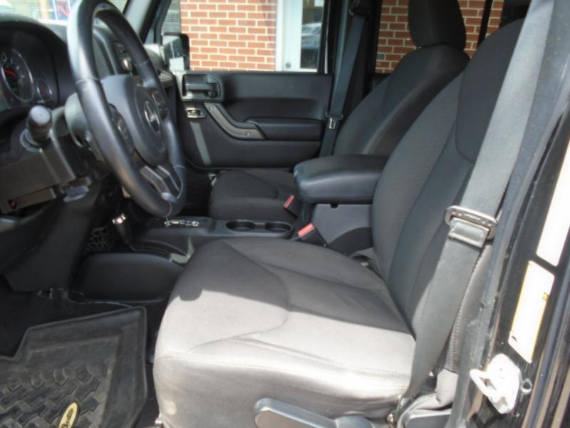 Jeep Wrangler Unlimited Sport 4WD 2014