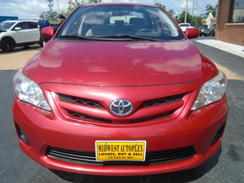 Toyota Corolla LE 4D Sedan at 2012