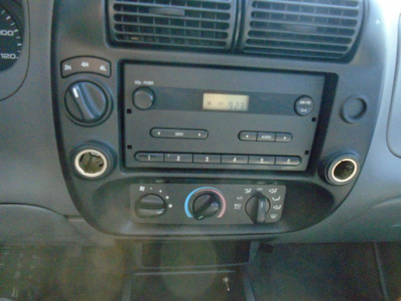 Ford Ranger XL Reg. Cab Short Bed 4WD 2007