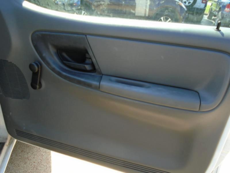 Ford Ranger XL Reg. Cab Short Bed 4WD 2007