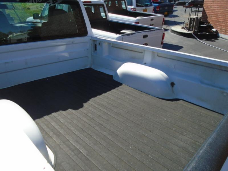 Ford Ranger XL Reg. Cab Short Bed 4WD 2007