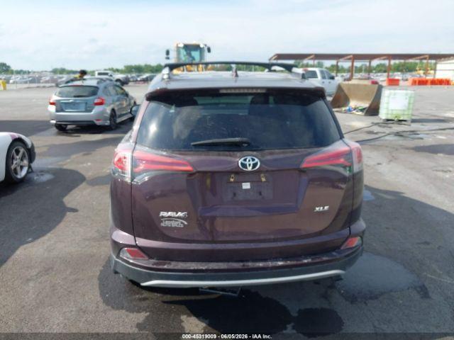 Toyota RAV4 XLE 4D SUV FWD 2016