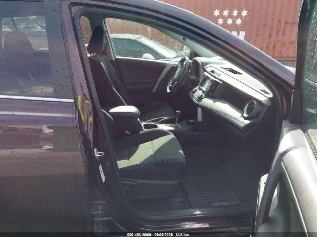 Toyota RAV4 XLE 4D SUV FWD 2016