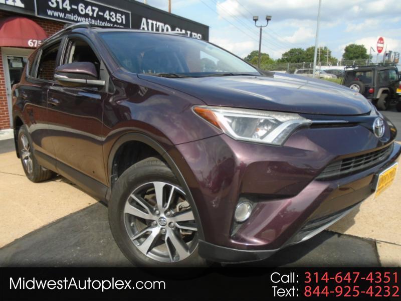 2016 Toyota RAV4 XLE 4D SUV FWD