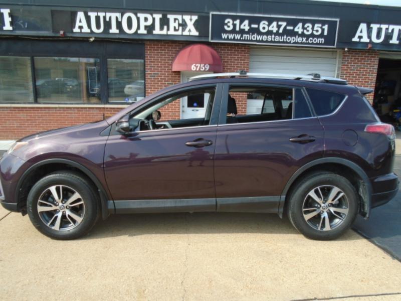 Toyota RAV4 XLE 4D SUV FWD 2016