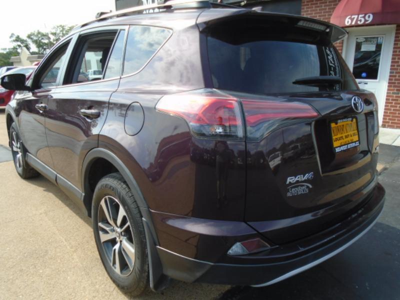 Toyota RAV4 XLE 4D SUV FWD 2016