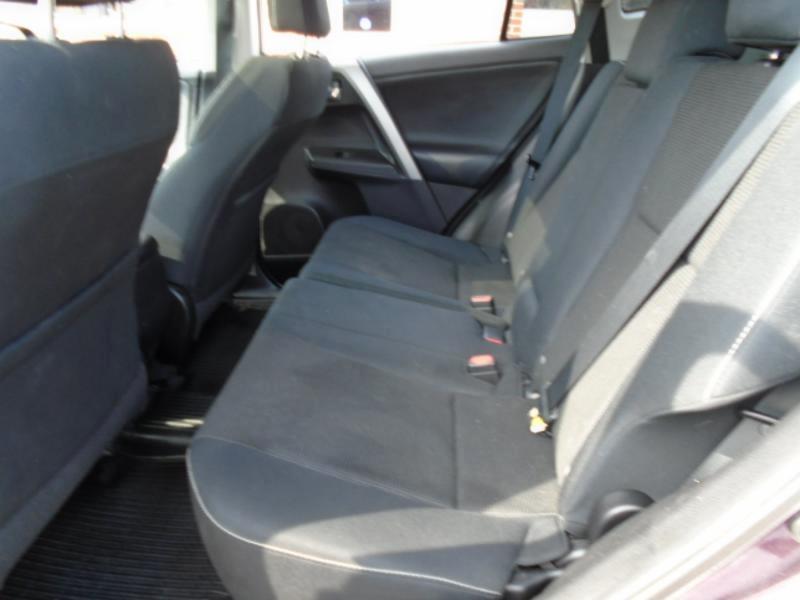 Toyota RAV4 XLE 4D SUV FWD 2016