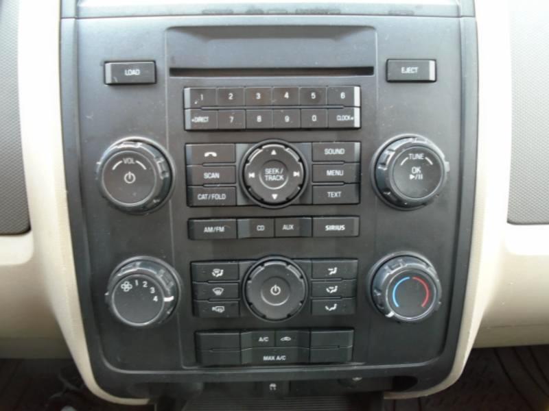 Ford Escape 4dr 2.3L XLS 4WD 2012
