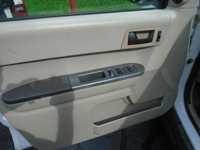 Ford Escape XLS 4WD 2012