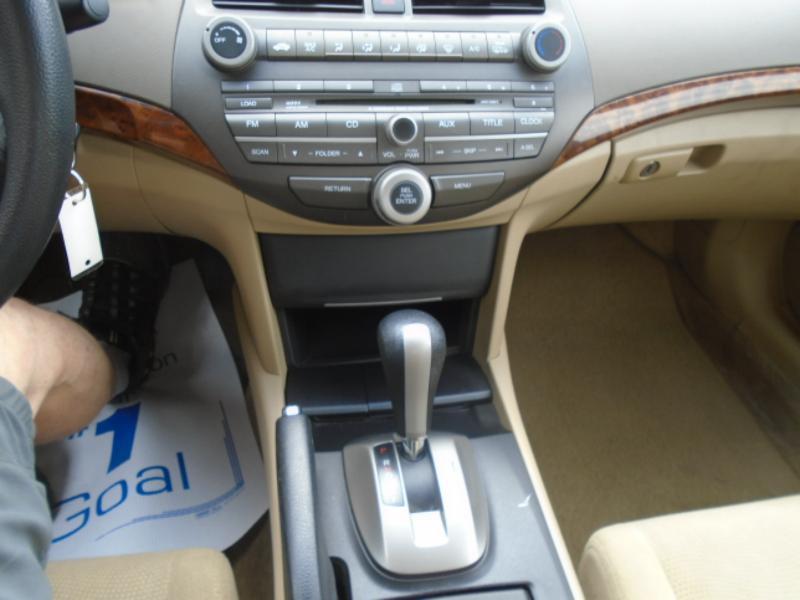 Honda Accord EX Sedan AT 2009
