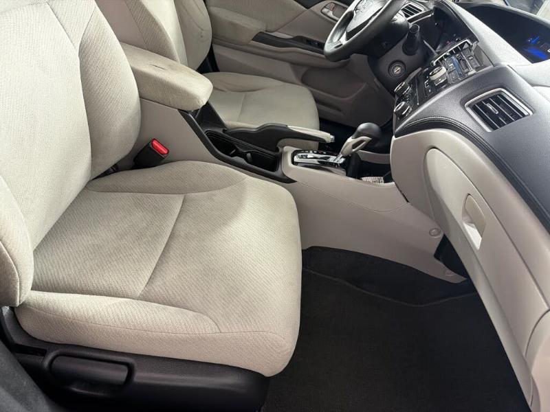 Honda Civic LX sedan 2013
