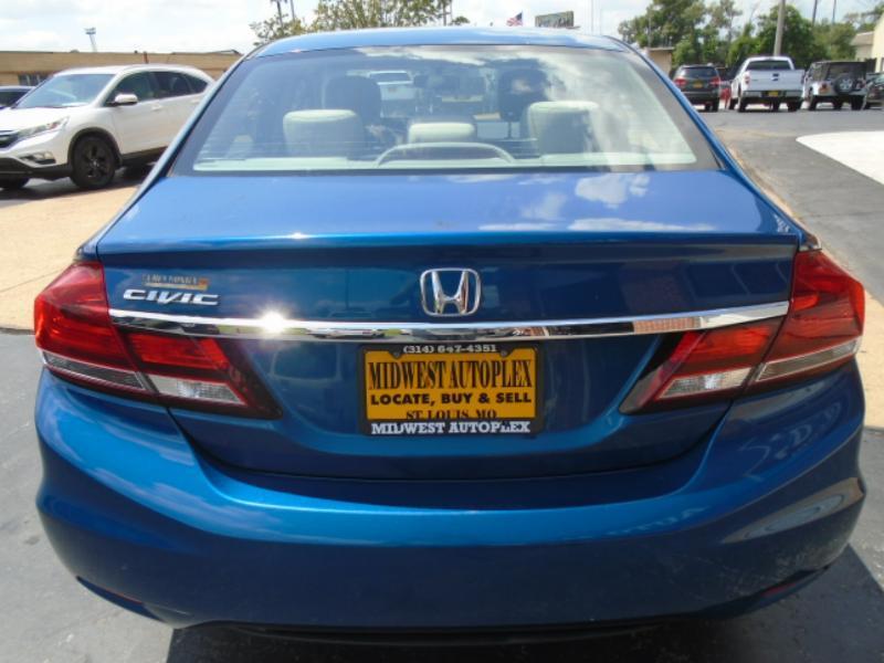 Honda Civic LX sedan 2013